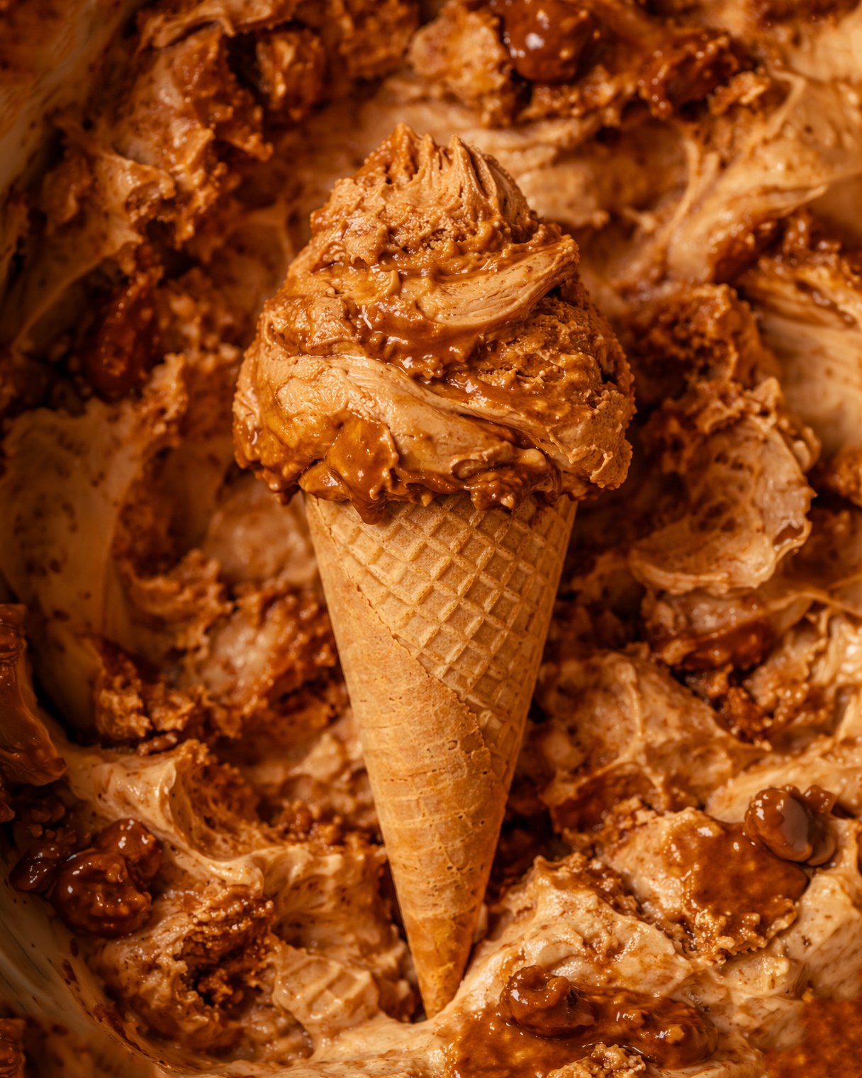 Cono con gelato al caramello